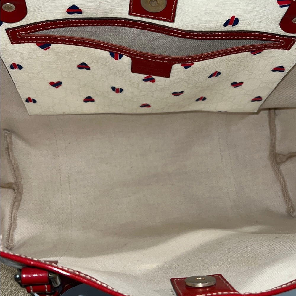 Gucci GG Supreme Heart Print Joy Tote Bag with COA EUC - Picture 14 of 17